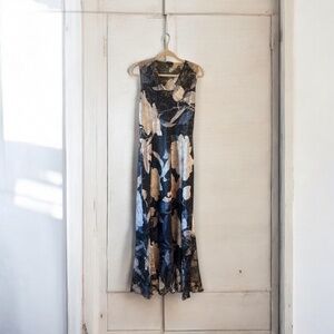 Women’s Komorov  maxi floral dress xl